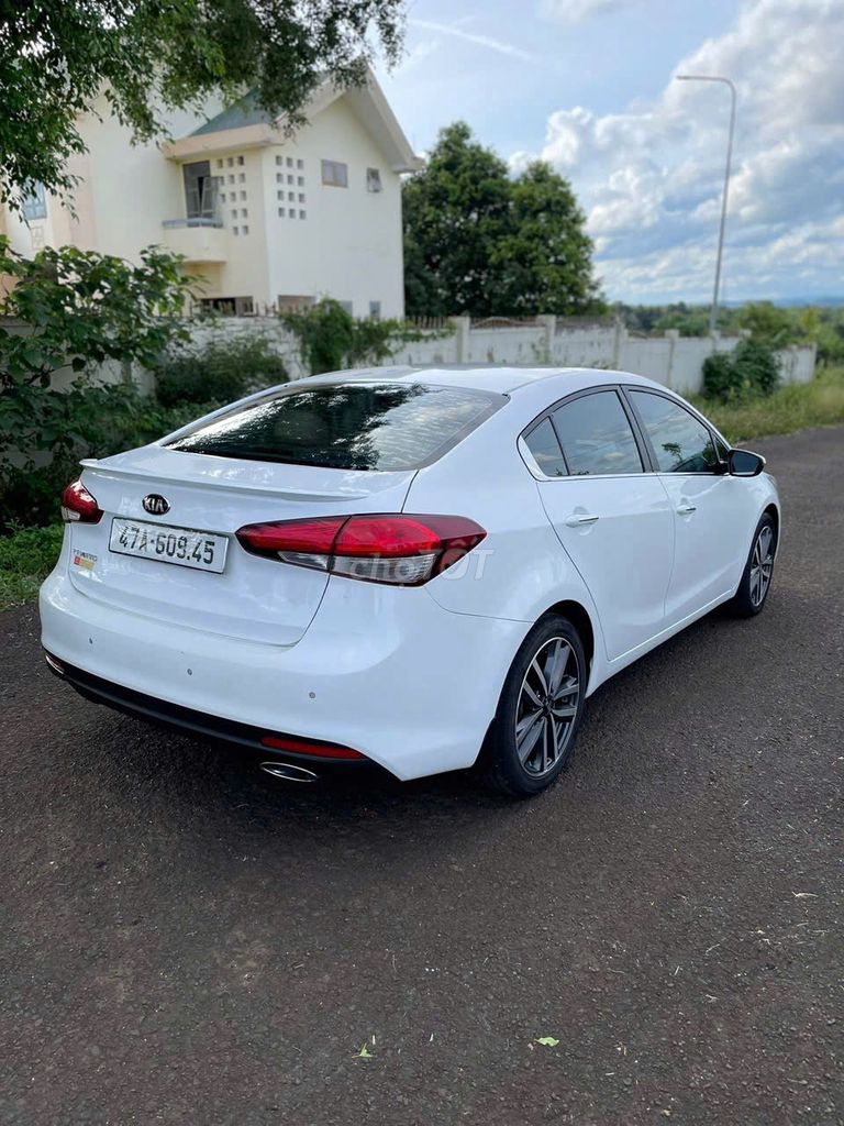 Kia Cerato 2016, cửa sổ trời. Mua bán Ô tô tại Thành phố Buôn Ma Thuột Đắk Lắk được đăng bởi Tiệm Ôtô Xe Máy Thuỷ hình 3