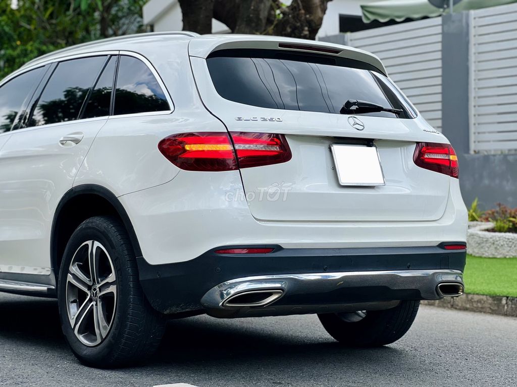 ❤️MERCEDES GLC250 4MATIC 2018 – TRẮNG SIÊU ĐẸP. Mua bán Ô tô tại Quận 7 Tp Hồ Chí Minh được đăng bởi Tri Mercedes DNZ hình 6