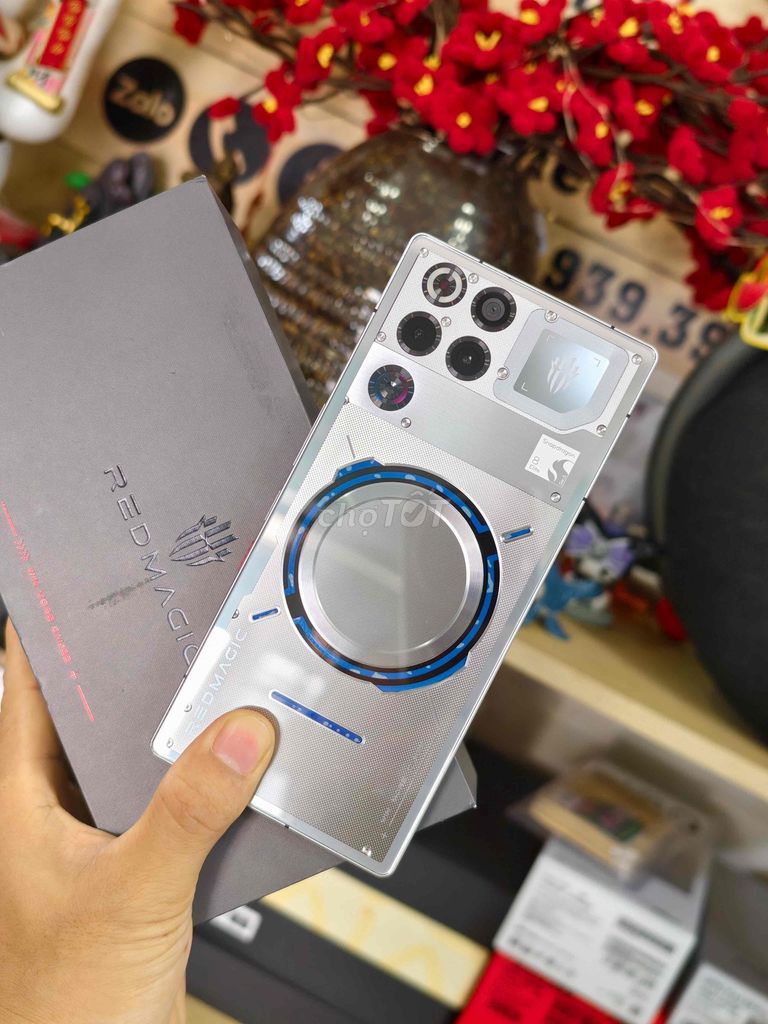 Redmagic 11 Pro Plus 5G fullbox 16/512GB Bạc trong. Mua bán Điện thoại tại Quận Bình Tân Tp Hồ Chí Minh được đăng bởi Triệu Phúc hình 1