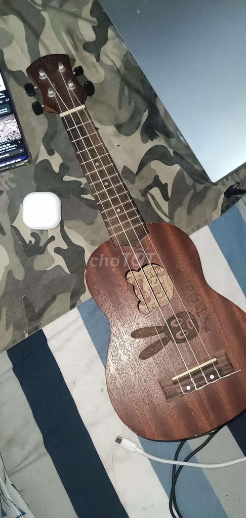 Đàn Ukulele gỗ Nâu. Mua bán Nhạc cụ tại Thành phố Thủ Đức Tp Hồ Chí Minh được đăng bởi Sơn hình 1