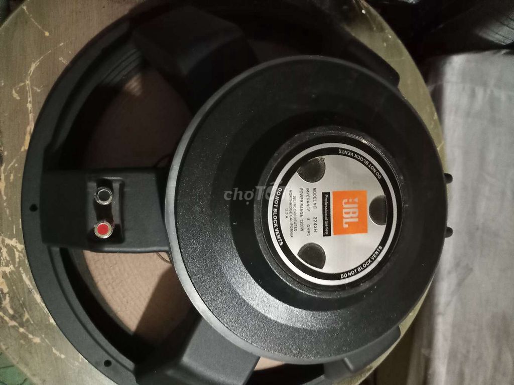 1 cái bass 5 tấc jbl hàng zin côn 100 từ 220