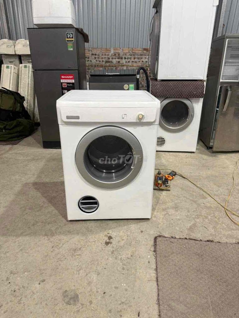 Máy sấy thông hơi Electrolux Trắng. Mua bán Máy giặt tại Quận Thanh Xuân Hà Nội được đăng bởi e lê 286 nguyễn xiển hình 1