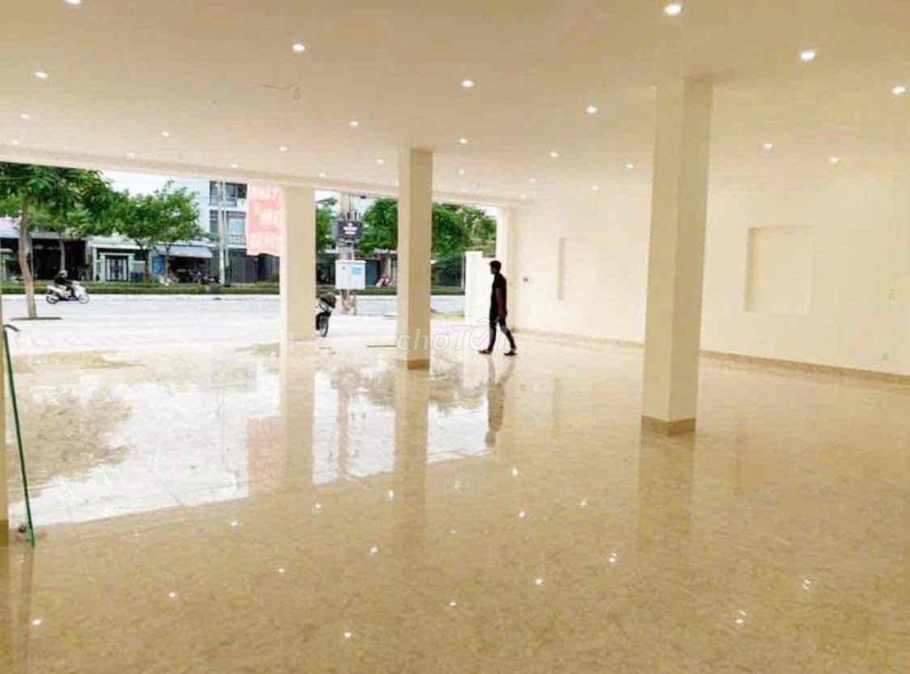 Rent · 3 bd · 400 м² · Quận Ngũ Hành Sơn, ул. Đường Trần Đại Nghĩa