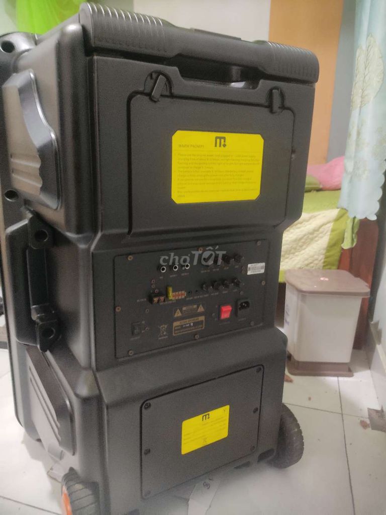 Cần bán loa kéo M+ 1805 công suất lớn