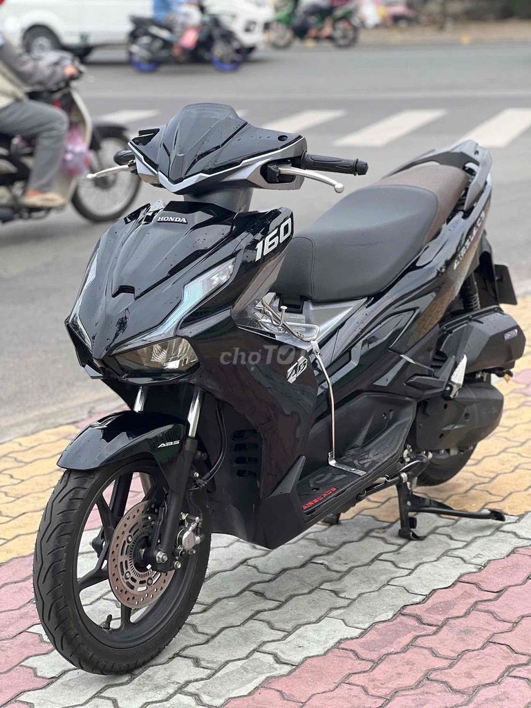 Honda AirBlade 160 ABS 2023 Đen bóng. Mua bán Xe máy tại Quận 11 Tp Hồ Chí Minh được đăng bởi Hưng Từ hình 5