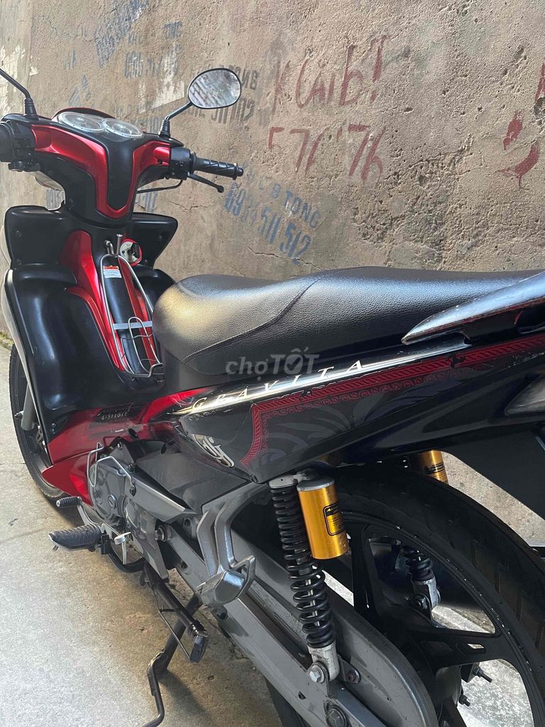 Yamaha Jupiter 2011 красный полуавтомат