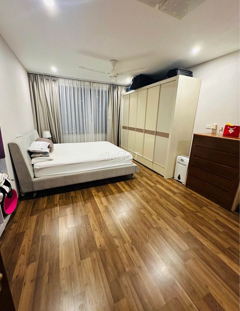 Квартира Goldmark City, 3 спальни, 130 м²