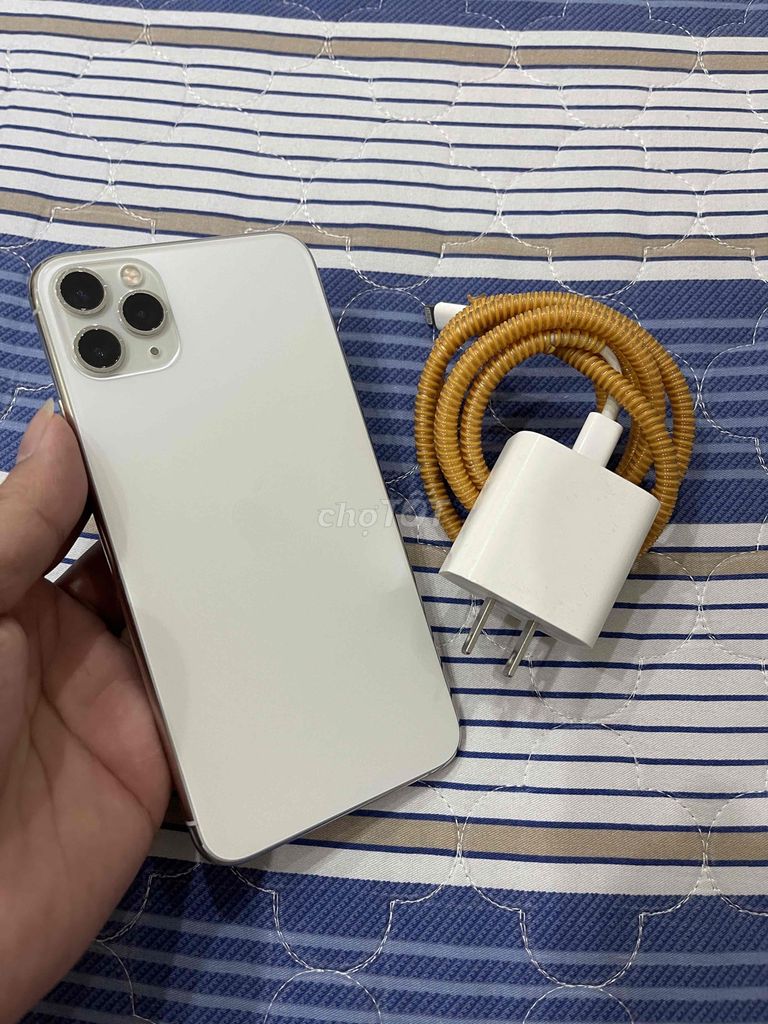 iPhone 11 Pro Max 64G QTe Pin Zin 93% Máy Còn Ngon. Mua bán Điện thoại tại Quận Gò Vấp Tp Hồ Chí Minh được đăng bởi Kim Phát Lộc hình 1