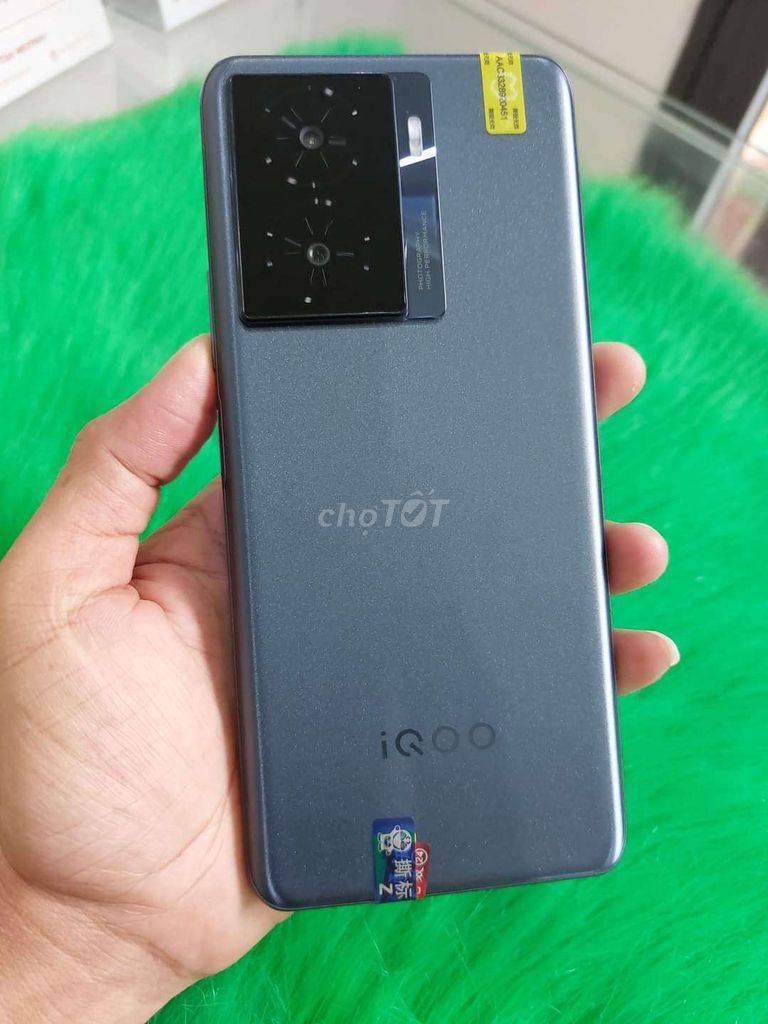 Vivo iQoo Z7x Zin Đẹp , Pin 6000 , Máy Bao Xài .