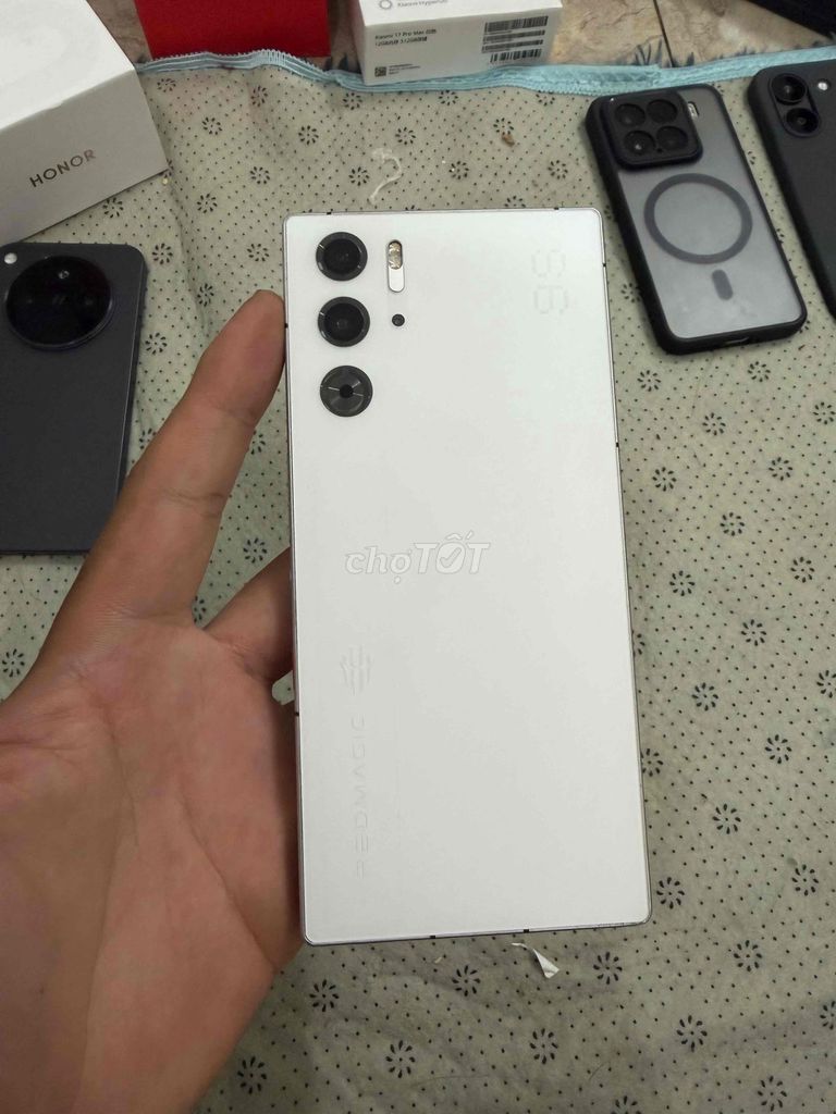 RedMagic 98pro 256GB màn ám nhẹ. Mua bán Điện thoại tại Quận Tân Bình Tp Hồ Chí Minh được đăng bởi Nguyễn Thắng Mobile hình 1