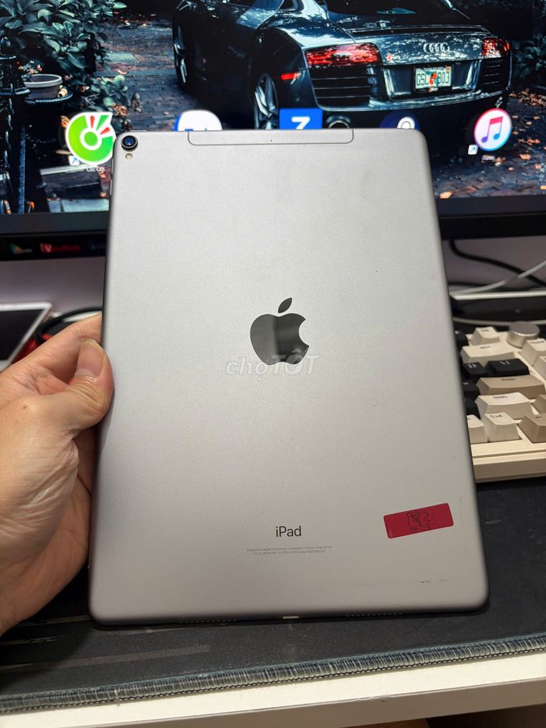 iPad Pro 10.5 bản 64GB đầy đủ Wifi + Sim. Mua bán Máy tính bảng tại Quận Cầu Giấy Hà Nội được đăng bởi Hàn Trâm hình 1