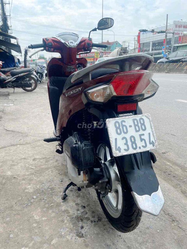 Honda Vision màu Đỏ. Mua bán Xe máy tại Thành phố Dĩ An Bình Dương được đăng bởi Phan van do  hình 4