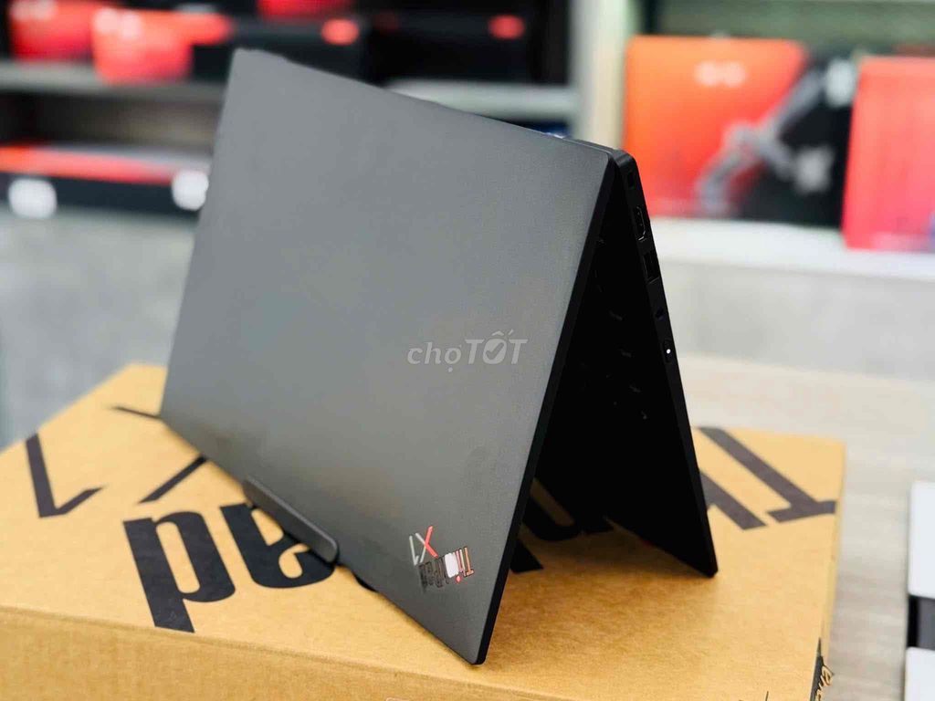 Lenovo Thinkpad X1 Carbon Gen 12. Mua bán Laptop tại Quận 10 Tp Hồ Chí Minh được đăng bởi Shop Mỹ Gà Lecoq hình 1