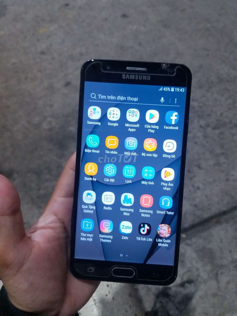 Samsung J7 Prime, nứt xíu góc, ngoài ra xài ok  . Mua bán Điện thoại tại Quận Bình Tân Tp Hồ Chí Minh được đăng bởi nguyen hình 1