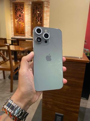 iPhone XR Up 15 Pro