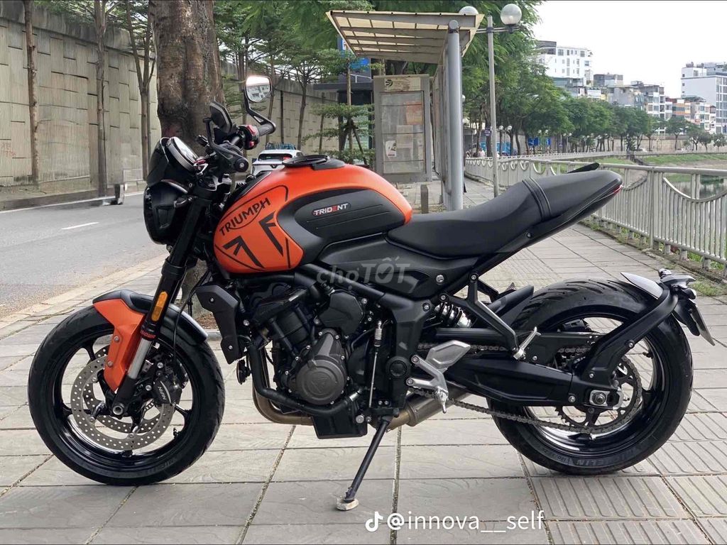 Triumph Trident 660 bô zart xịn-xe lướt mới keng. Mua bán Xe máy tại Quận Cầu Giấy Hà Nội được đăng bởi Tong motor xe may hình 3
