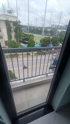 MÌNH CÓ CHDV VIEW ĐẸP ĐỐI DIỆN SÂN GOLF, TENNIS , GẦN TRƯỜNG CẤP 1,2,3