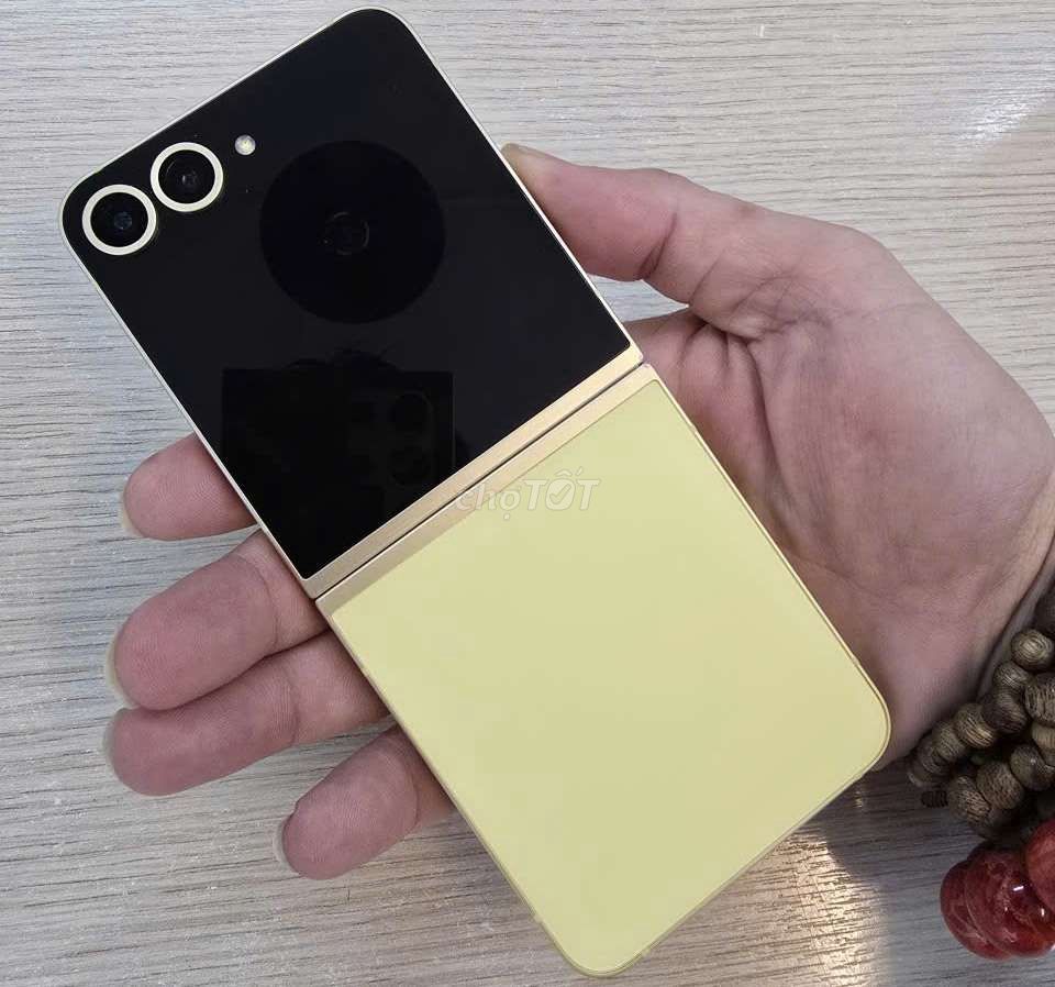 Z Flip 6 Vàng 256GB - , zin nguyên bản 2sim. Mua bán Điện thoại tại Quận 1 Tp Hồ Chí Minh được đăng bởi Minh phương hình 1