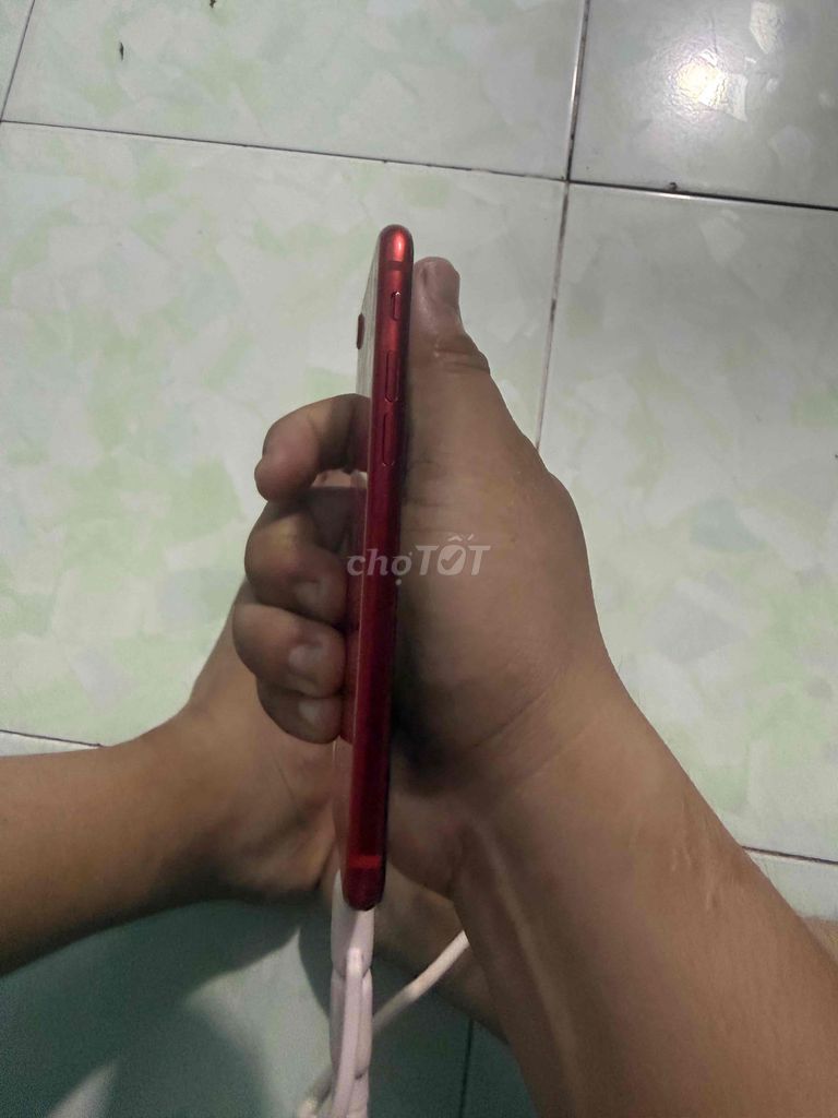 Apple iPhone SE 2 Đỏ. Mua bán Điện thoại tại Thị xã Bến Cát Bình Dương được đăng bởi Dương Vũ Linh hình 1