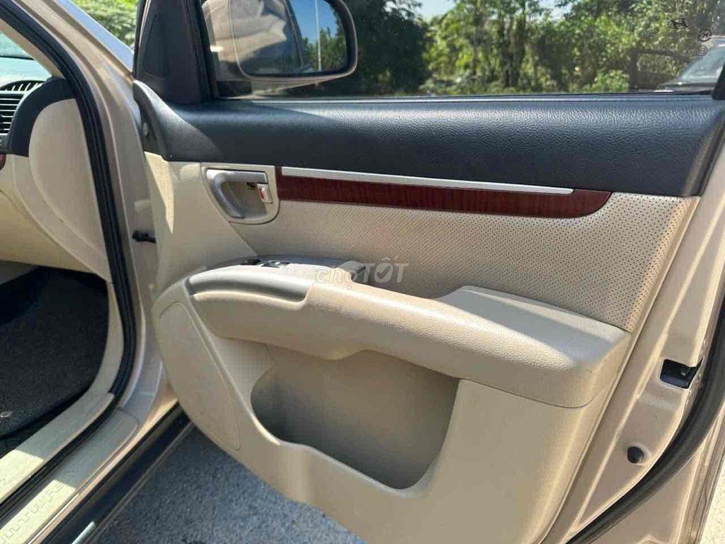 Hyundai Santa Fe 2007 2.7L 4WD - 10000 km. Mua bán Ô tô tại Quận Bắc Từ Liêm Hà Nội được đăng bởi Nguyễn hữu hùng  hình 7