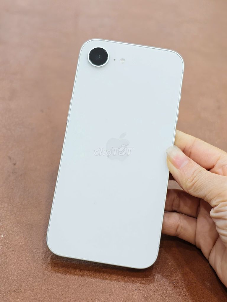 Ip 16E, Iphone 16E bản quốc tế Nhật 128gb  Trắng. Mua bán Điện thoại tại Quận Đống Đa Hà Nội được đăng bởi Hn Store hình 1