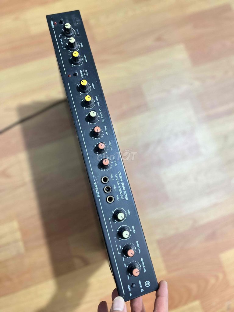 Vang cơ VanThin Digital Echo Mixer Đen. Mua bán Tivi, Âm thanh tại Huyện Tiền Hải Thái Bình được đăng bởi Hà Trần hình 1