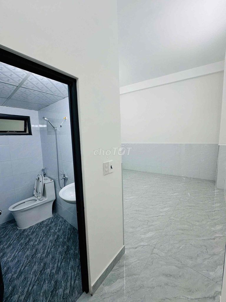 Cho thuê nhà mặt tiền Nguyễn Thị Minh khai thương lượng