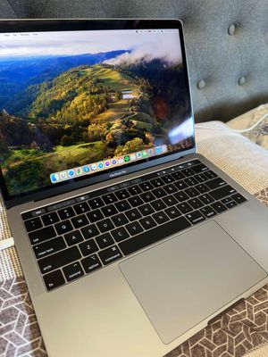 MacBook Pro 2019 13-inch 8GB 128GB Touch Bar