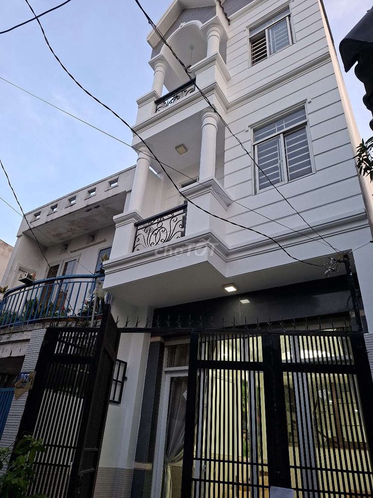 Cần bán gấp nhà P ĐHT Q12 DT 4x15 1 trệt 3 Lầu 4PN 3WS  i  giá 5tỷ 850