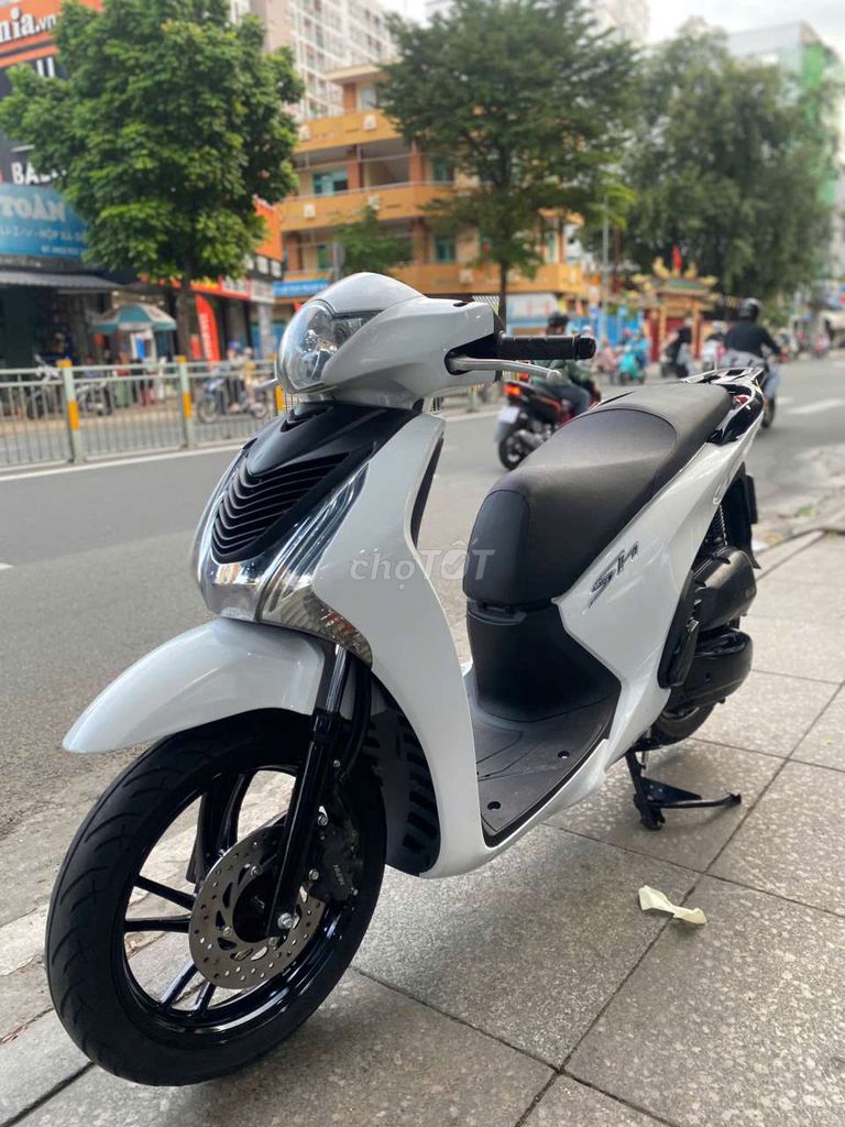 Honda SH 150 2015 mới 90% Bstp chính chủ. Mua bán Xe máy tại Quận Tân Phú Tp Hồ Chí Minh được đăng bởi Tuanduy hình 1