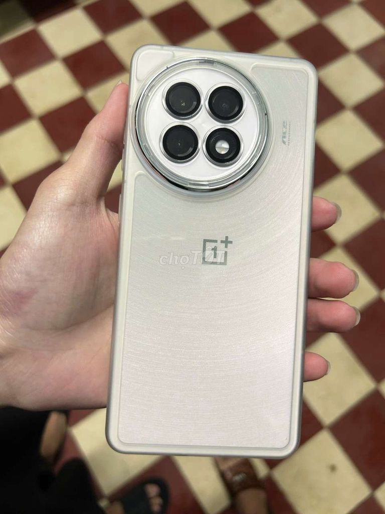 Điện thoại OnePlus Ace 5 Bạc. Mua bán Điện thoại tại Quận Liên Chiểu Đà Nẵng được đăng bởi Thế Lợi Ngô hình 1