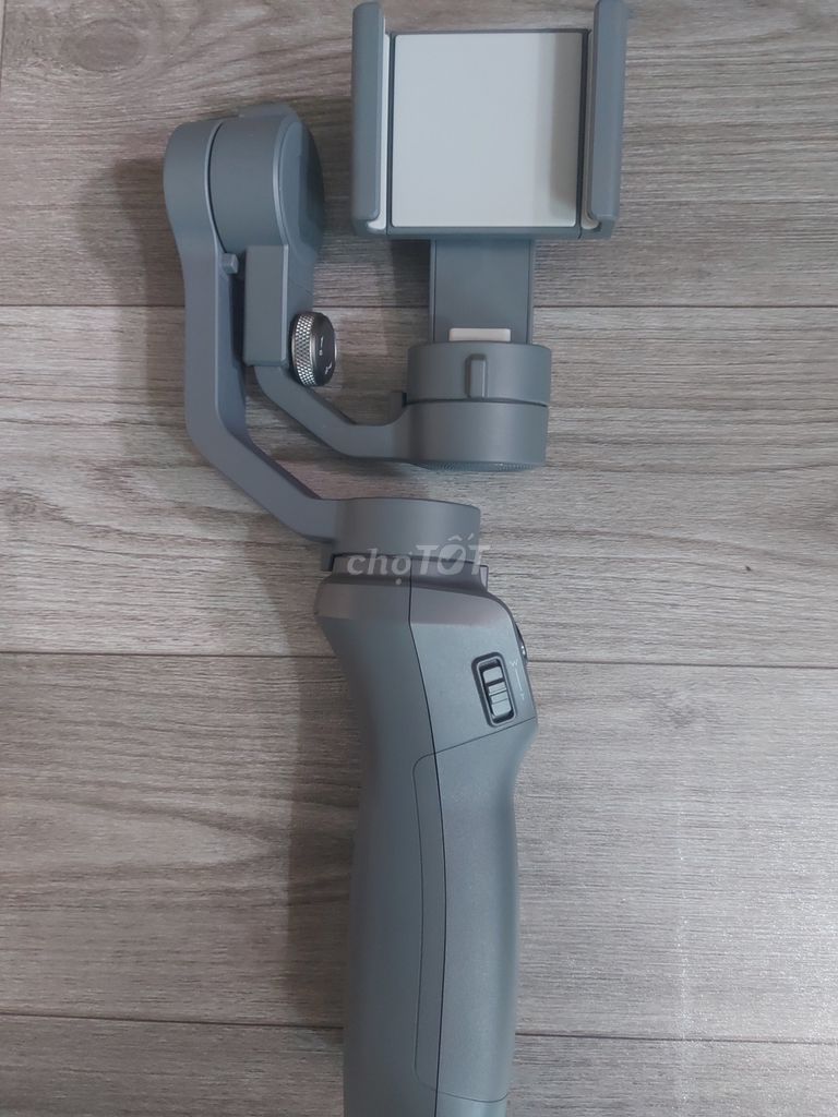 Bán  lại Gimbal DJI Osmo Mobile 2 Xám. Mua bán Máy ảnh, Máy quay tại Thành phố Hải Dương Hải Dương được đăng bởi Pham Hai hình 1