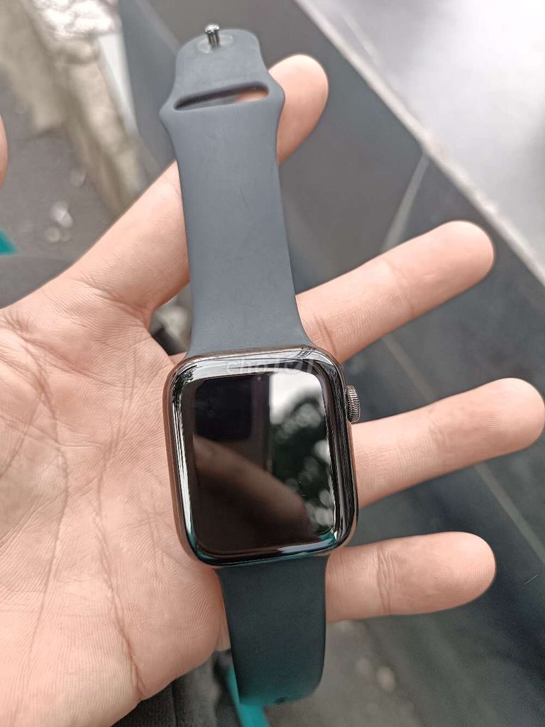 APW seri 6 44mm bản thép