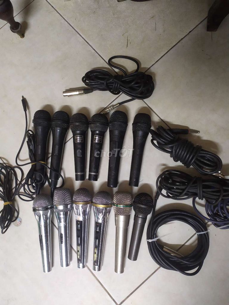 Mấy đôi micro có dây XỊN XÒ.. Mua bán Tivi, Âm thanh tại Quận Hai Bà Trưng Hà Nội được đăng bởi Mr Tiên  hình 1