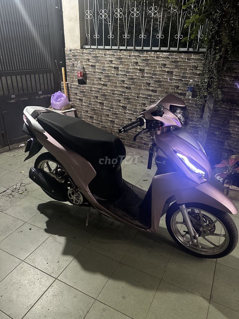 Honda Vision K44 Hồng. Mua bán Xe máy tại Thành phố Biên Hòa Đồng Nai được đăng bởi NGUYEN MINH HOANG hình 4