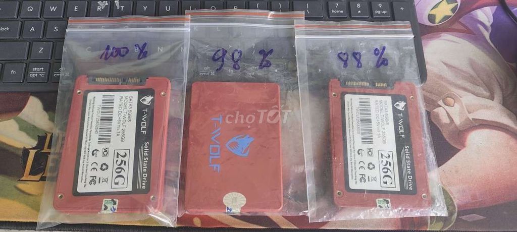Ổ cứng SSD T-WOLF 256GB SATA3 Đỏ. Mua bán Linh kiện (RAM, Card...) tại Thành phố Bạc Liêu Bạc Liêu được đăng bởi LẦU BẠC LIÊU hình 1