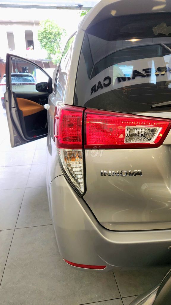 Innova 2.0V sx 2017 mới nhất Việt Nam. Mua bán Ô tô tại Quận 7 Tp Hồ Chí Minh được đăng bởi tuấn anh hình 9