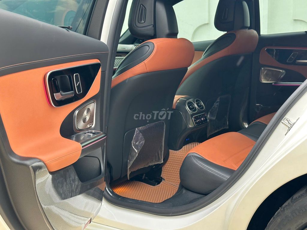 Mercedes C43 AMG 4Matic 2023, пробег 5000 км