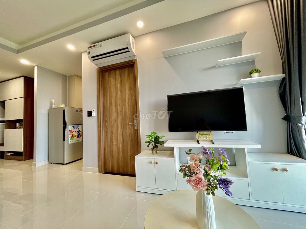 NHÀ FULL ĐẸP LẮM 2PN2WC Q7 RIVERSIDE