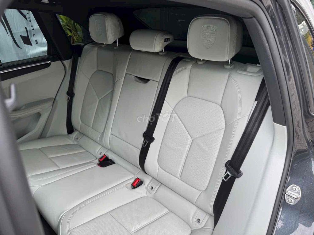 Porsche Macan FL Model 2022 . Đen - Kem . Odo 5v8. Mua bán Ô tô tại Quận 10 Tp Hồ Chí Minh được đăng bởi Thái LA Auto hình 8