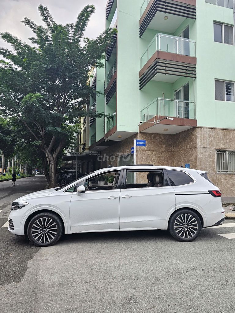 Volkswagen Viloran Luxury 2024 xe lướt giá tốt. Mua bán Ô tô tại Thành phố Thủ Đức Tp Hồ Chí Minh được đăng bởi Hải Đăng hình 2