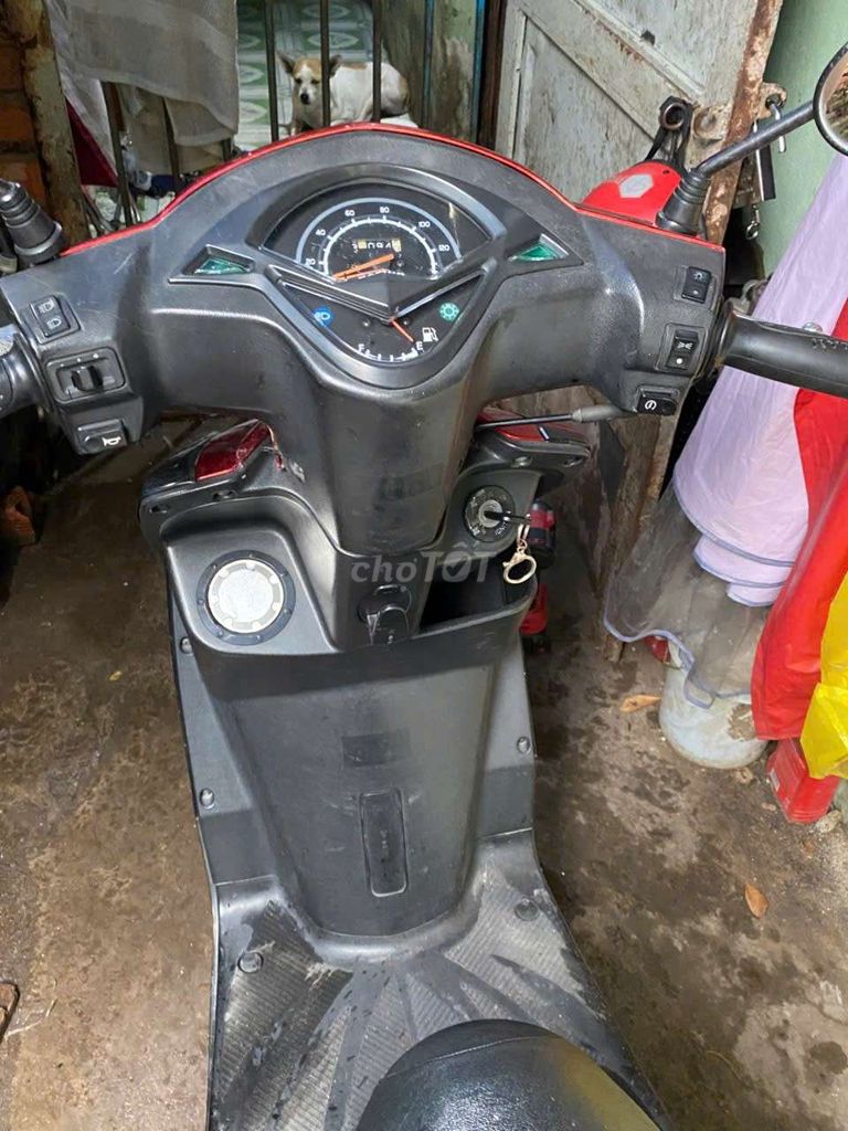 kymco candy 50 máy êm. Mua bán Xe máy tại Quận 5 Tp Hồ Chí Minh được đăng bởi Lê Khôi hình 2