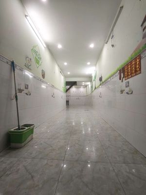 Rent · 2 bd · 70 м² · Quận 11, ул. Đường Tạ Uyên