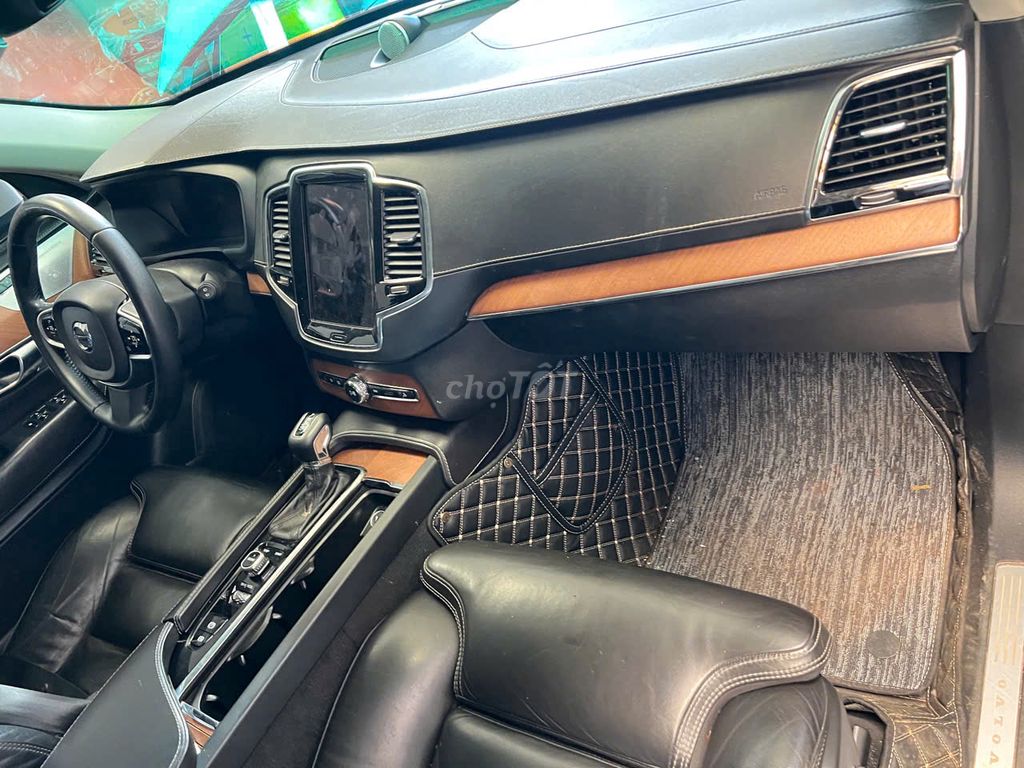 Volvo XC90 T6 2016 màu trắng nk Thụy Điển. Mua bán Ô tô tại Quận 12 Tp Hồ Chí Minh được đăng bởi Xuân Trường hình 9