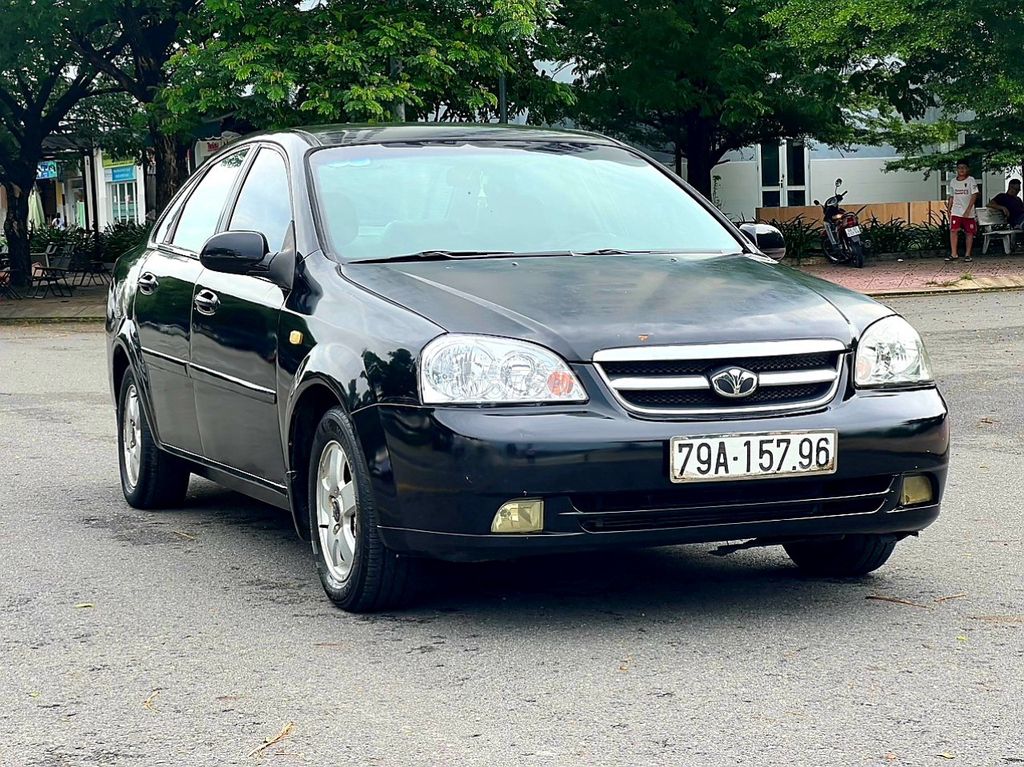 Daewoo Gentra 2009 SX 1.5 số sàn đen đẹp