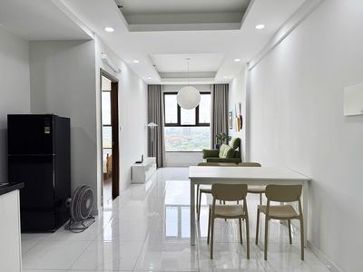 Căn hộ 2PN full nội thất mới đẹp như hình, ở được liền, gần AEON