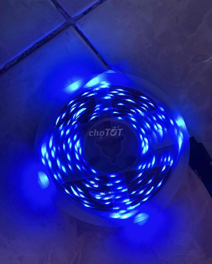 Cuộn dây đèn Led RGB dán trang trí nhiều màu sắc k