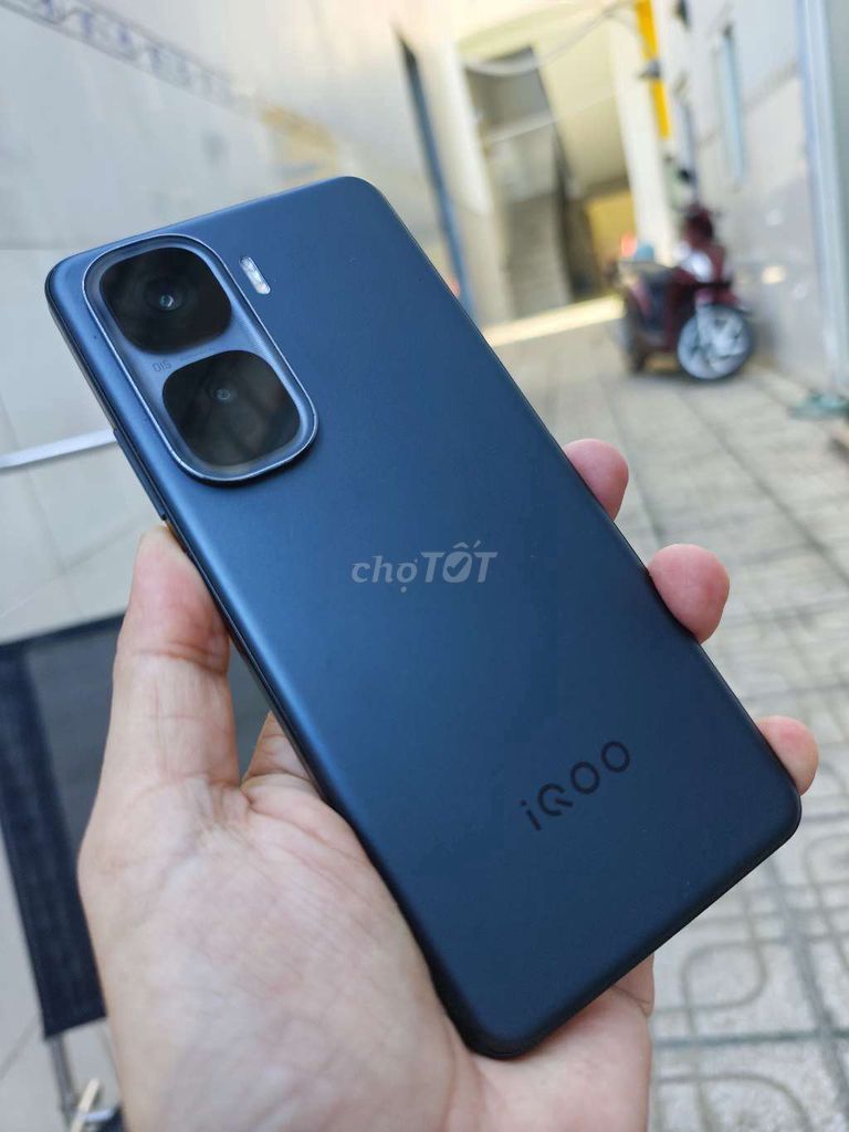 iQOO Neo 10 12GB/256GB Đen 98%. Mua bán Điện thoại tại Thành phố Thủ Đức Tp Hồ Chí Minh được đăng bởi LuckyNK hình 1