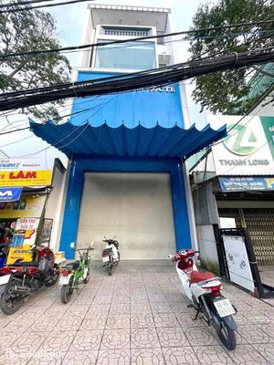 CHO THUÊ TOÀ NHÀ NGUYỄN VĂN CỪ NỐI DÀI GẦN ĐHYD CÓ THANG MAY. Cho thuê nhà ở tại Quận Ninh Kiều Cần Thơ được đăng bởi anh Tí