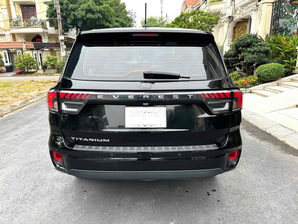 Ford Everest Titanium 4x2 AT 2024 sơn zin 99%. Mua bán Ô tô tại Quận Bình Tân Tp Hồ Chí Minh được đăng bởi A Đại hình 5